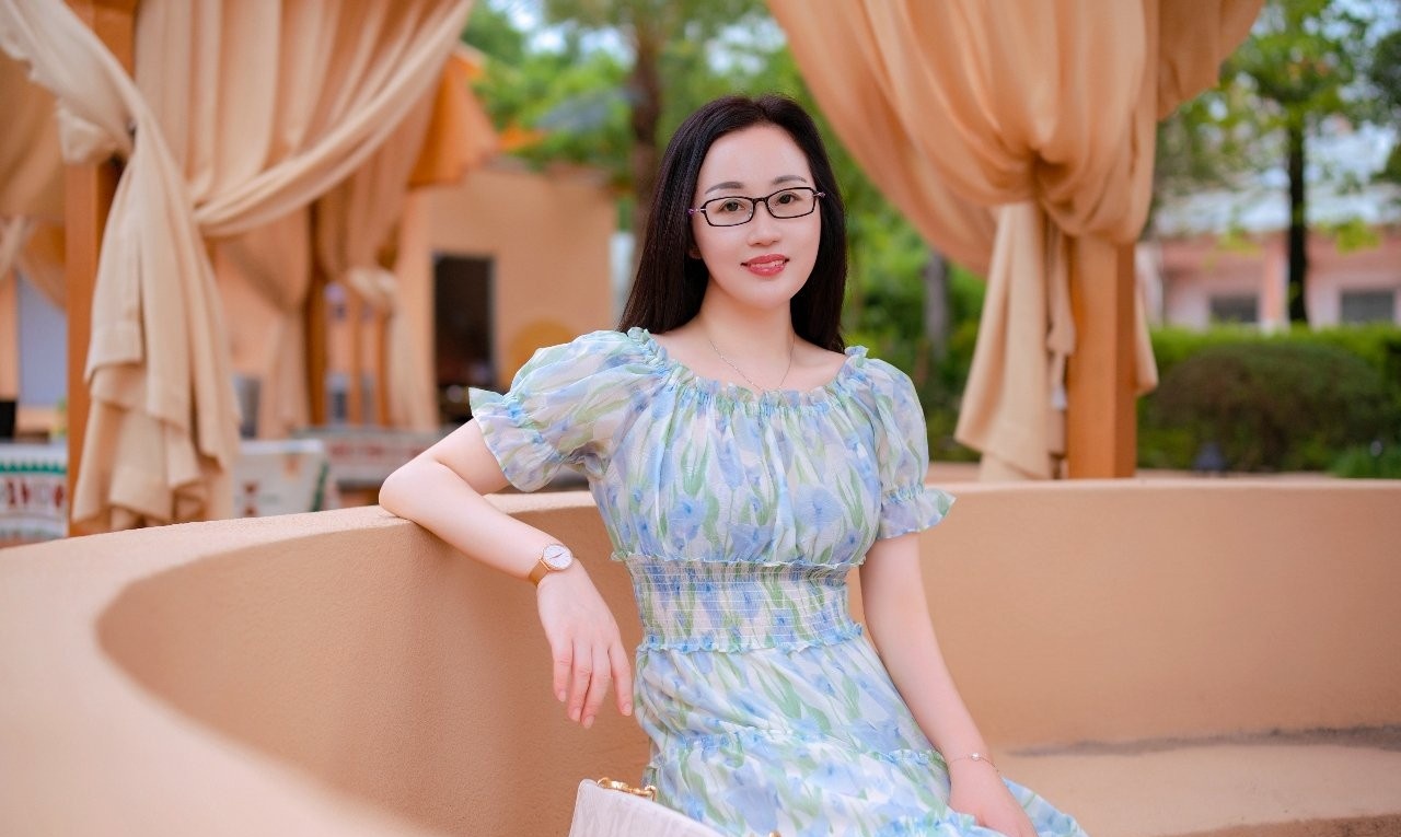 南湖公园轻熟女