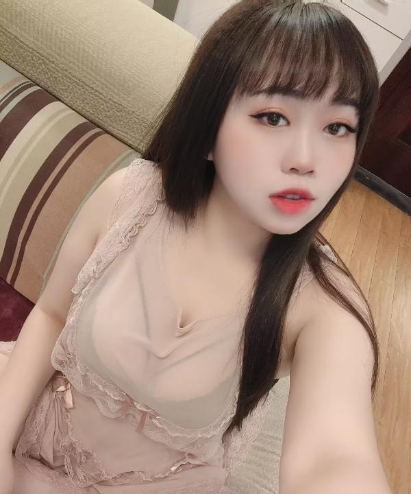 大奶子小姐姐樱桃