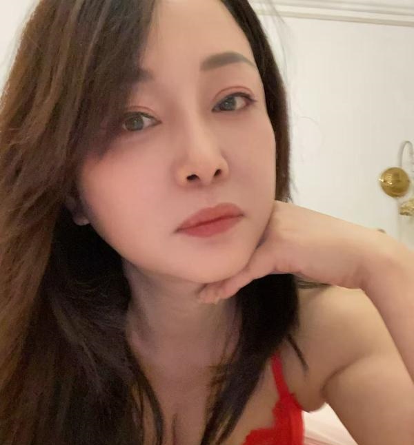 熟女气质御姐莨子