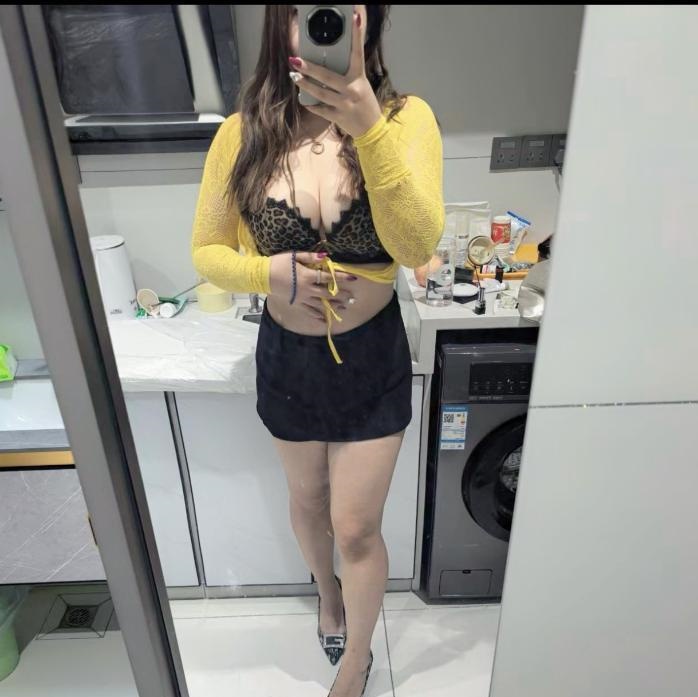 大奶风骚妞妞