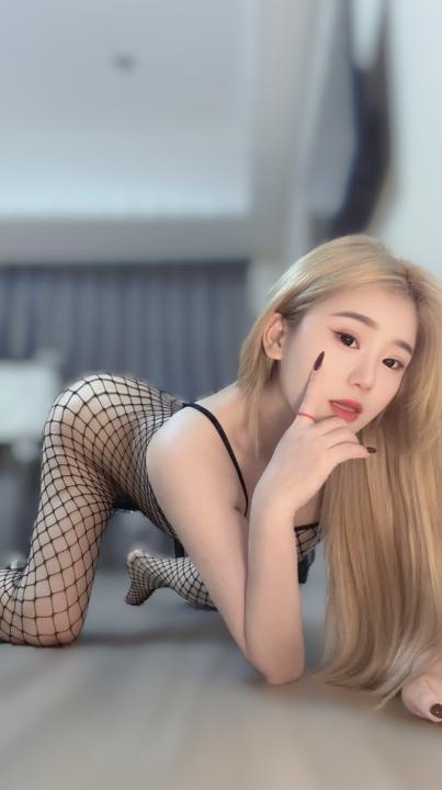 服务型翘臀女神初一