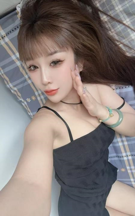 胶州丰乳女孩维维