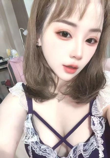 大奶泻火炮架子