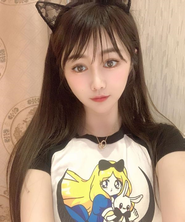 青春活力的小妹妹