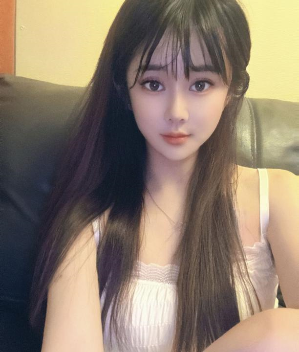 青春活力的小妹妹