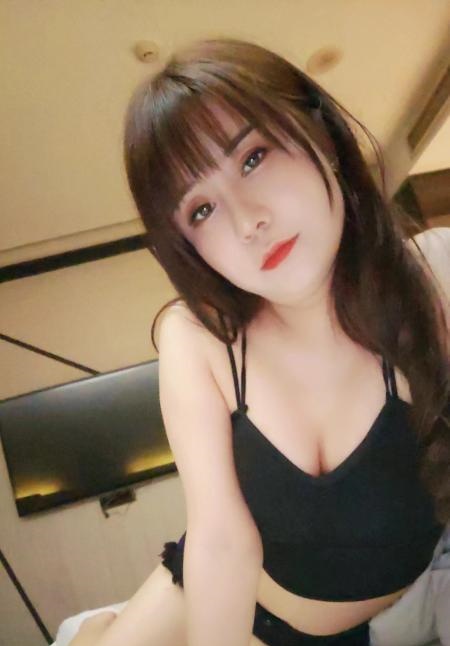 白云静静
