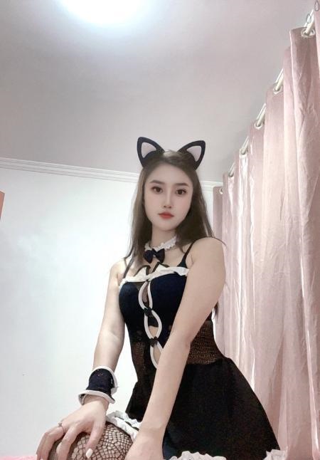 黑丝白屁股