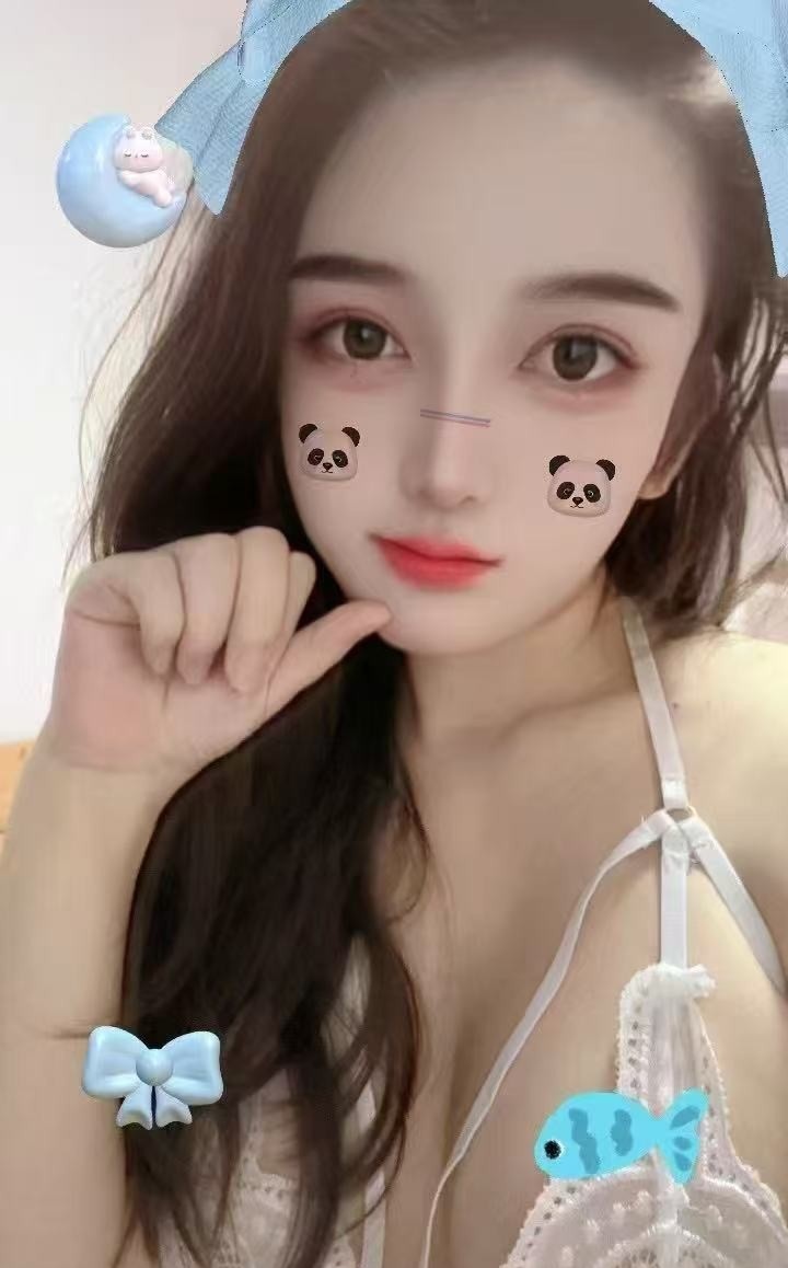 颜值女友依娜