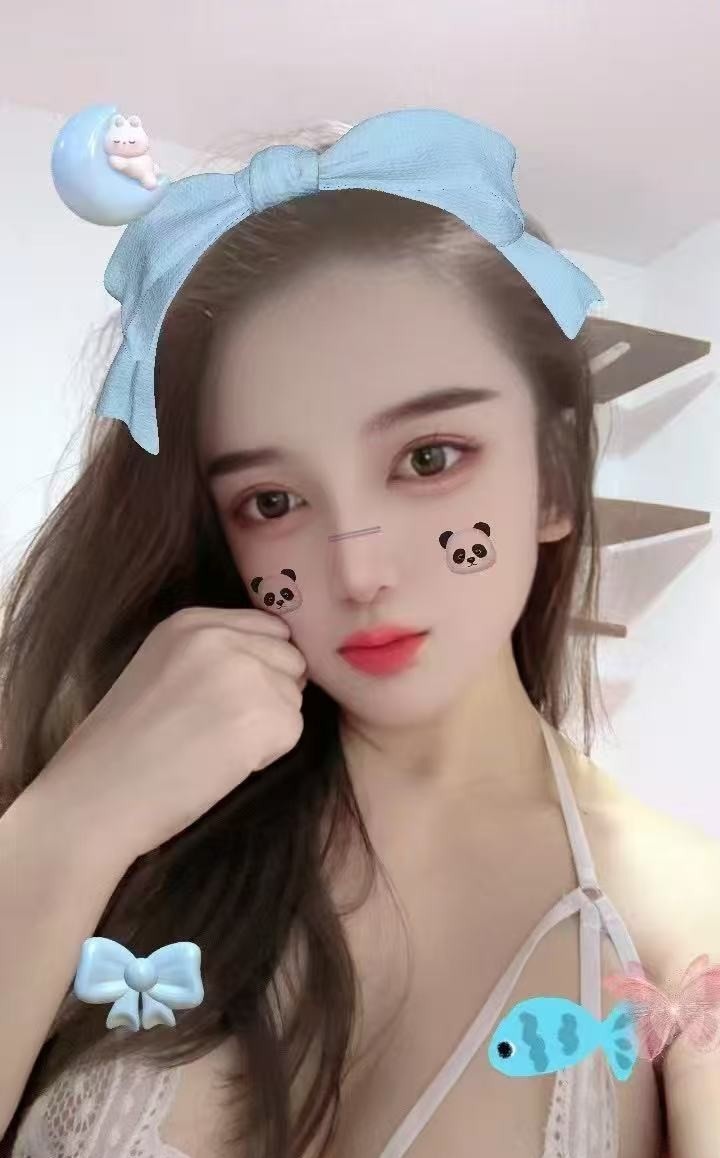 颜值女友依娜