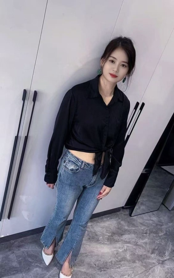 松岗雅婷