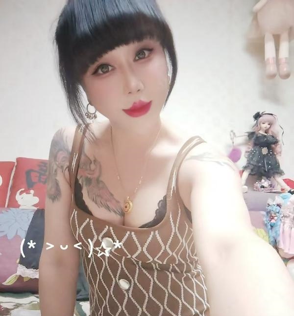 侧入后入少妇
