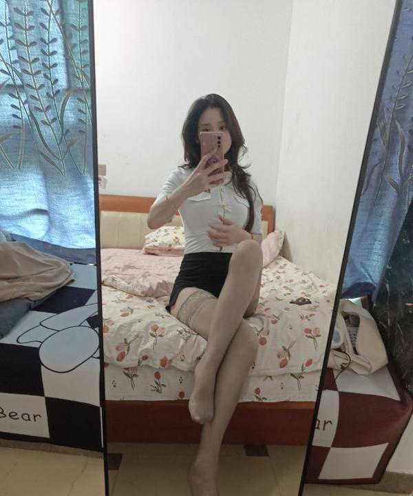 佛山妖娆长腿小姐姐