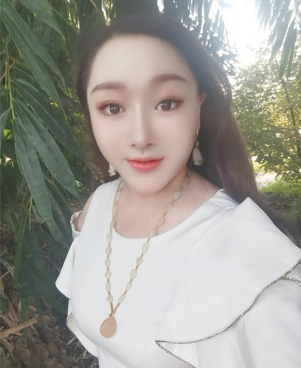 抓龙筋白虎少妇