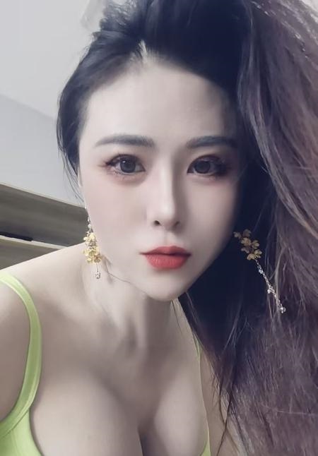 包河大熊翘臀美女