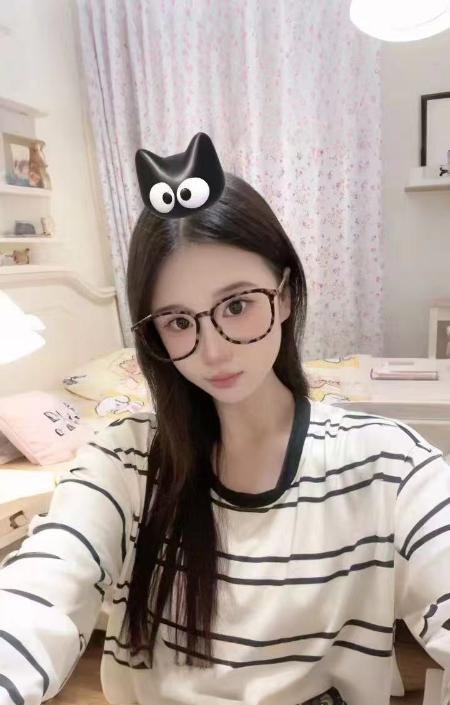 金牛兼职三点粉学妹