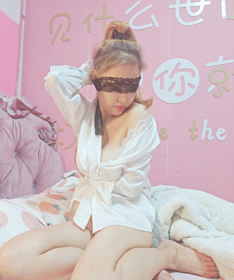 迈皋桥大胸姐姐