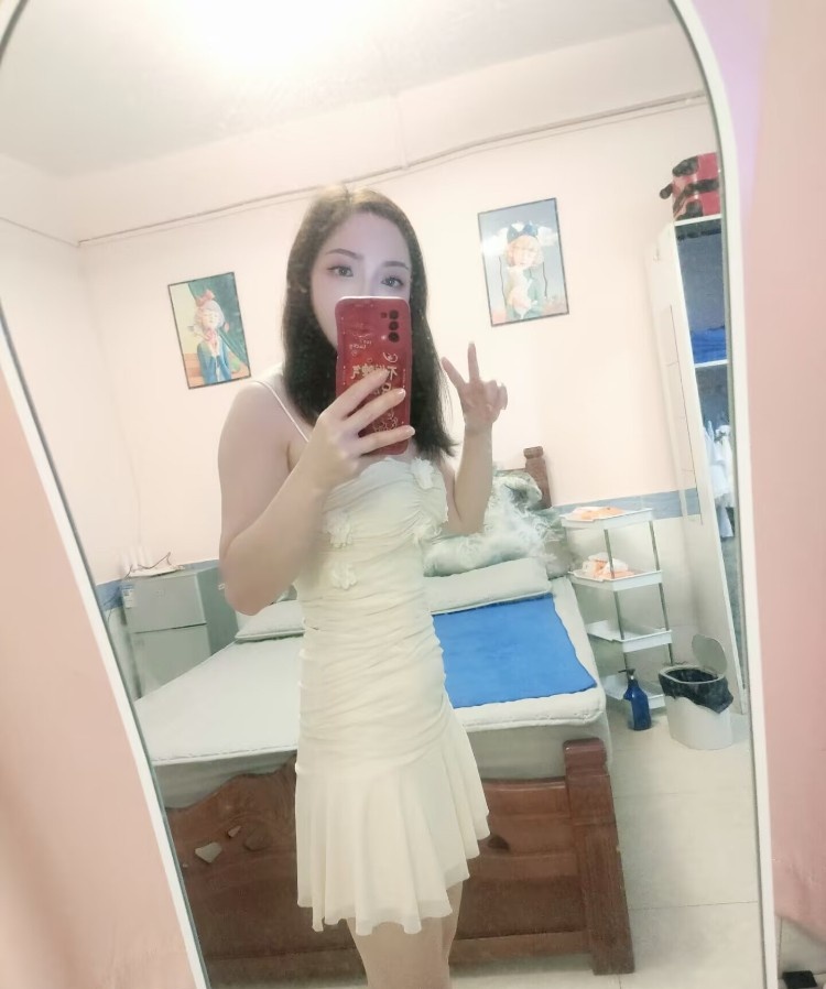 罗湖内设少妇