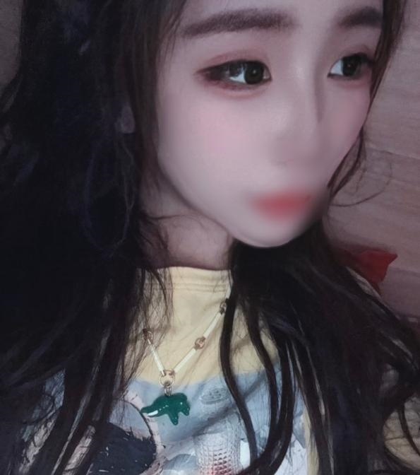 很靓的小火妹子