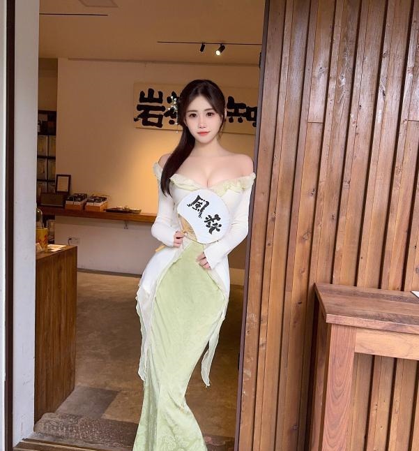 大胸长腿易高潮御姐