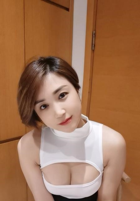 余杭短发姐姐