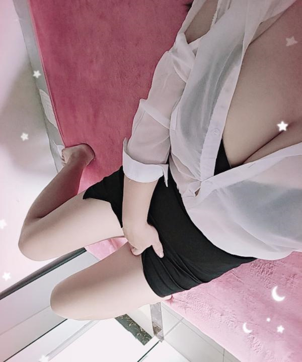 坂田一线天馒头B