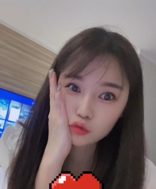雨花粘人小妖精