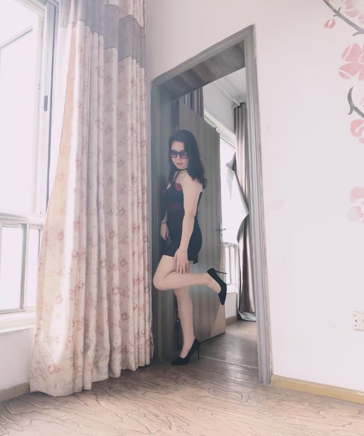 成都站莉莉姐