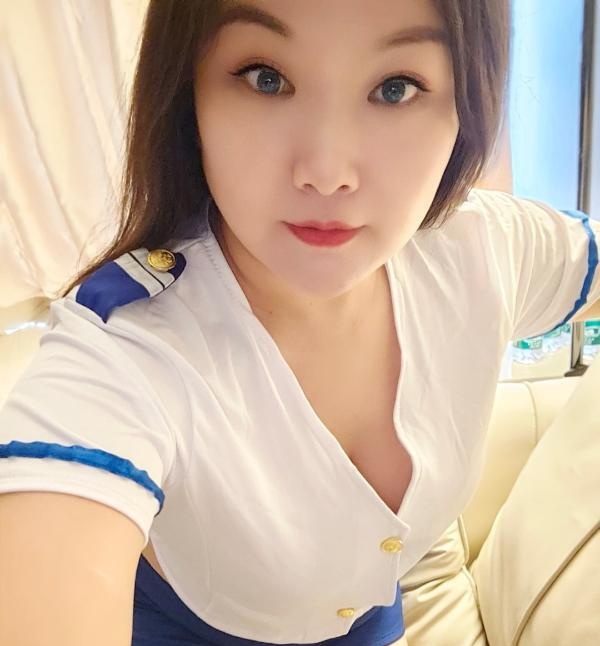 东门微胖大胸御姐