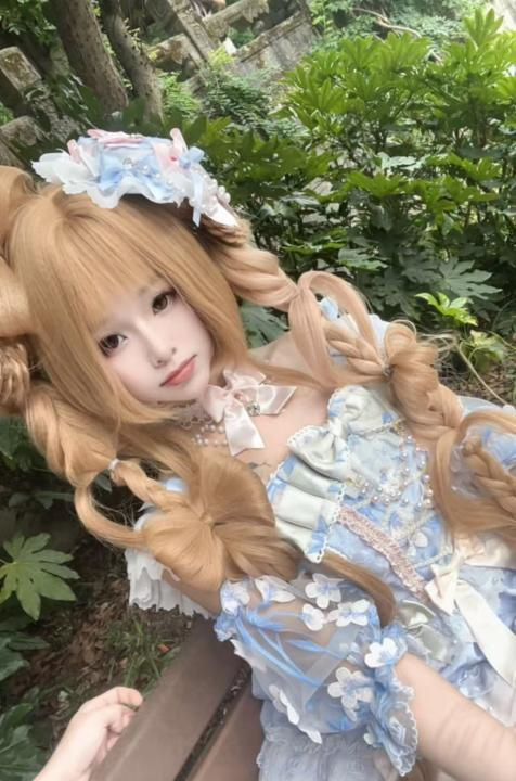 07年百变萝莉小妹妹