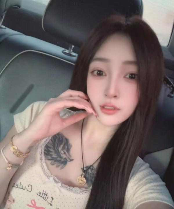 江汉气质零零后