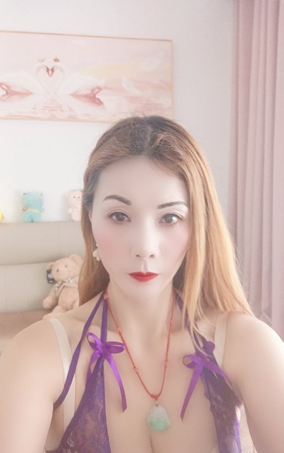 e奶大波御姐