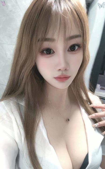 天河舌吻骚骚老师