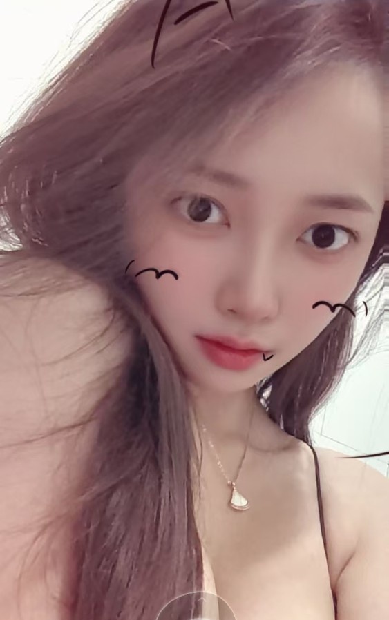美臀粉胸海口妹