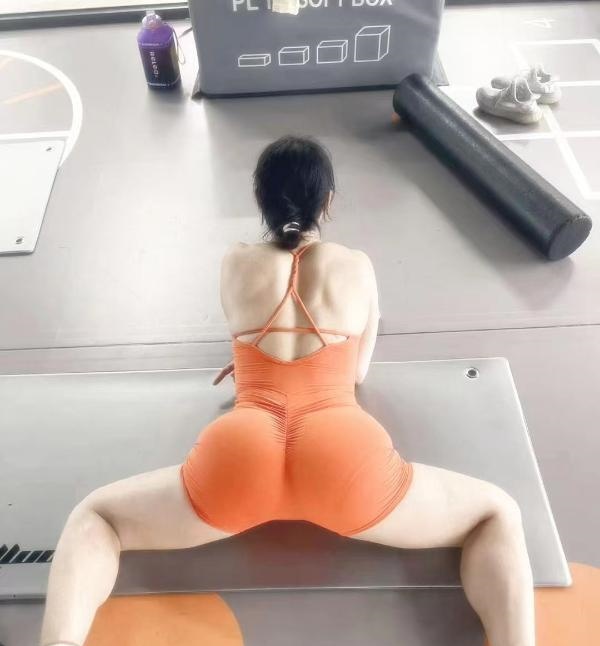 爱健身跳舞的静安骚妇