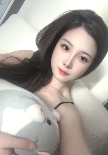 美女兜兜
