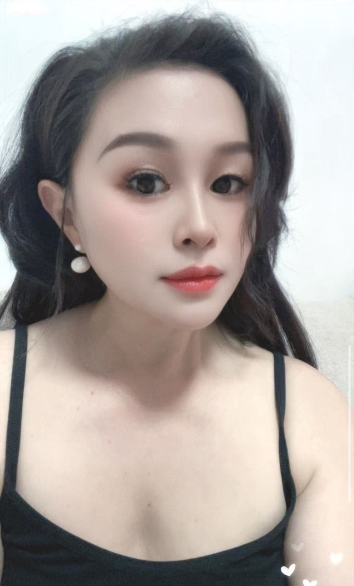 御姐风美女西西