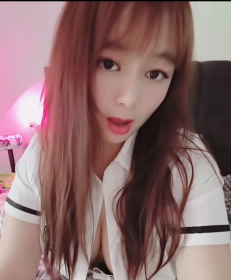 上城E奶青青