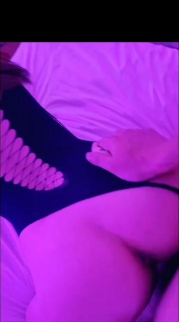 宝安成熟甜妹