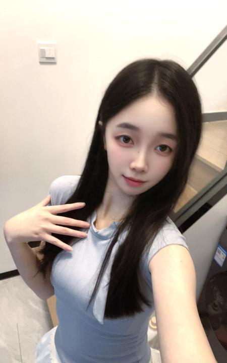 罗湖国贸小娇妻小米粒