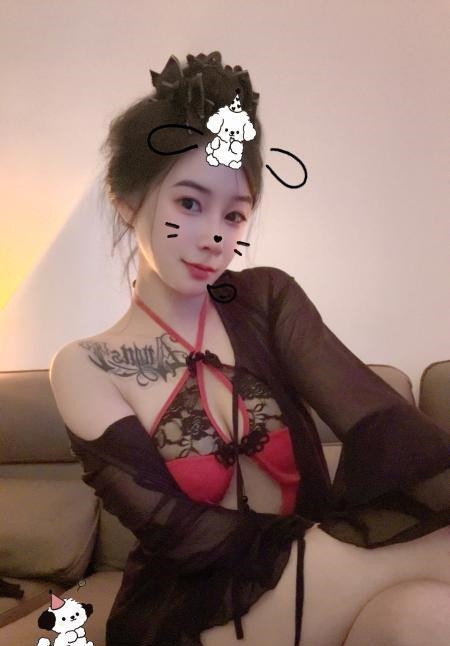 惠城舌吻反差御姐