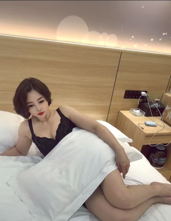 性感风骚美女姐姐