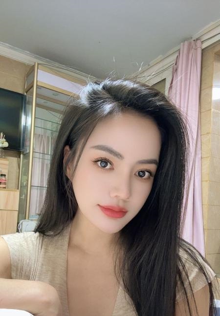 常熟哈尼族美女
