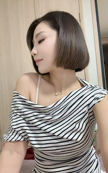 海珠邻家美女