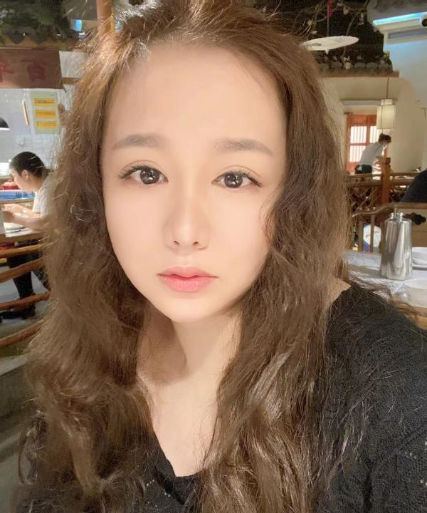 丰满大奶妹妹