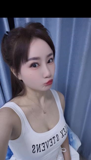 蜜桃小姐姐