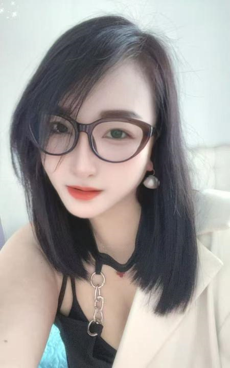 深喉锁喉女神