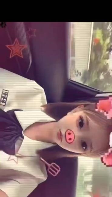 三点粉良家小妹妹