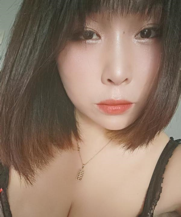 东站柳叶儿
