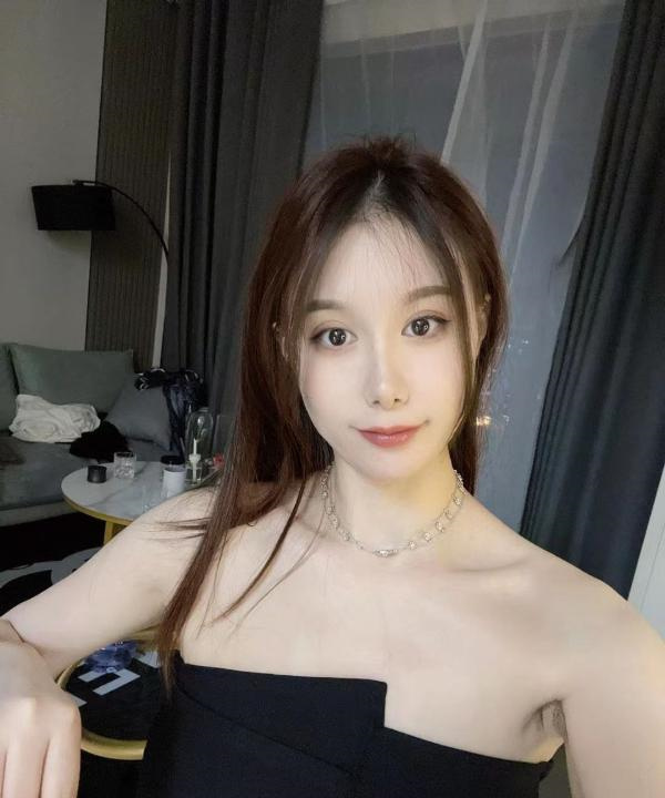 罗湖性感白玫瑰