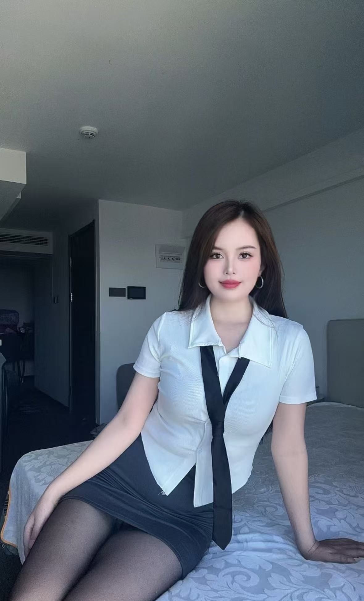杭州气质美艳OL风骚丝袜高跟御姐
